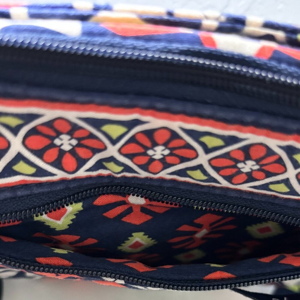 Vera Bradley Sun Valley Little Flap Hipster Crossbody Bag Retired Print - Picture 4 of 12